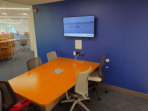 UGL Collaborative Study Room 04 (G047)