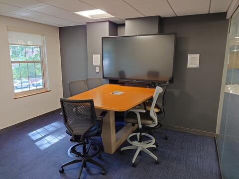 UGL Collaborative Study Room 08 (G042)